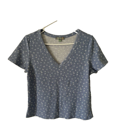 Women’s V-neck Shirt large By Good Luck Gem casual blue floral short sleeve NEW