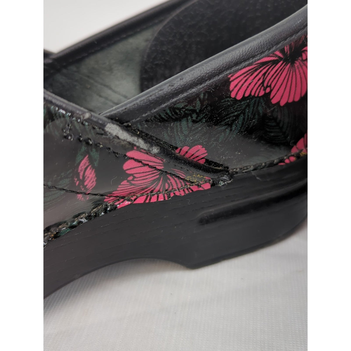 Dansko Patent Leather Clogs Black Pink Floral Professional Nursing Shoes Sz 41