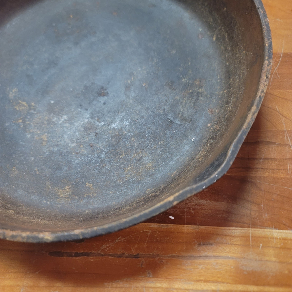 Vintage 1920s-40s BSR #8 Cast Iron Skillet Red Mountain Series Heat Ring 10.5"