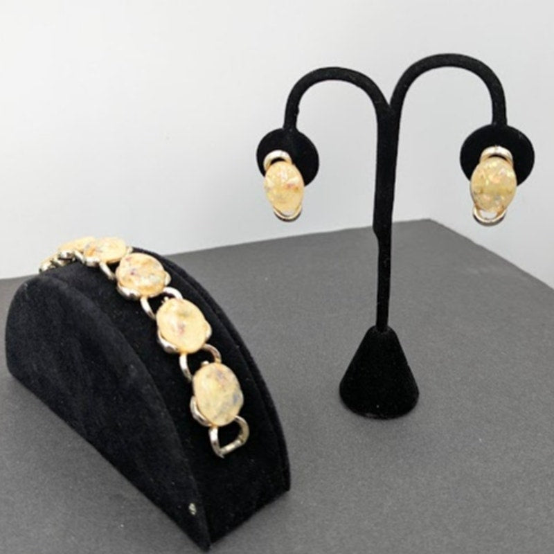 Vintage 1950s Confetti Lucite Bracelet & Earring Set Goldton Clip on Atomic 1950