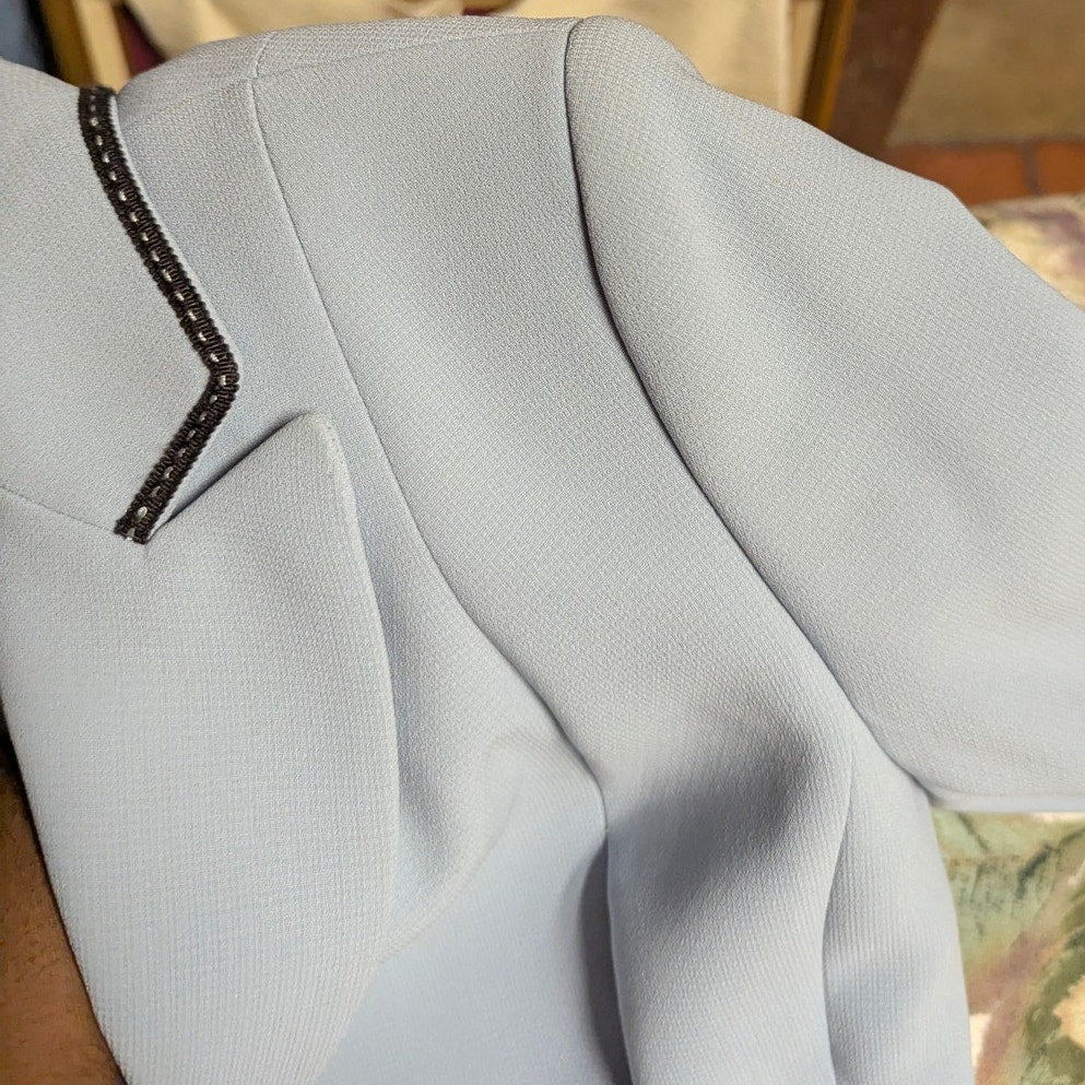 Tahari ASL Size 4P  Pastel Blue Cropped Blazer Vintage Coquette Academic Style