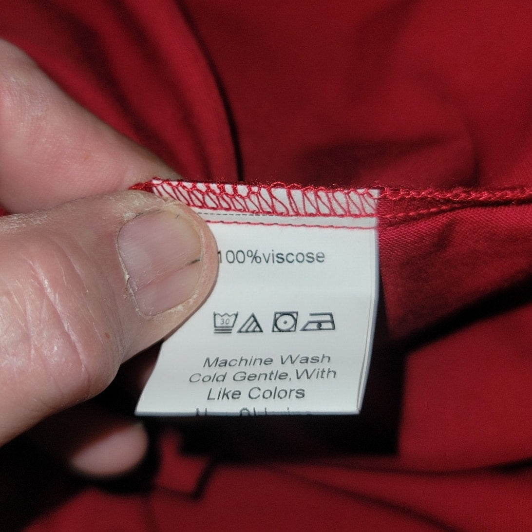 Dokuritu Size Medium Red Sleeveless Midi dress Vneck ruched back travel cruise