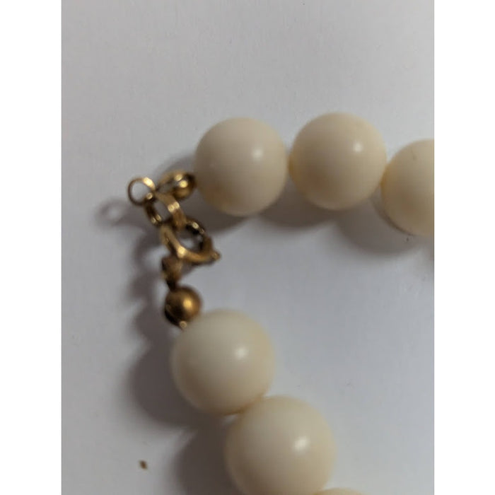 Vintage Fashion Necklace beaded Black Cream Graduating round freeform 60s