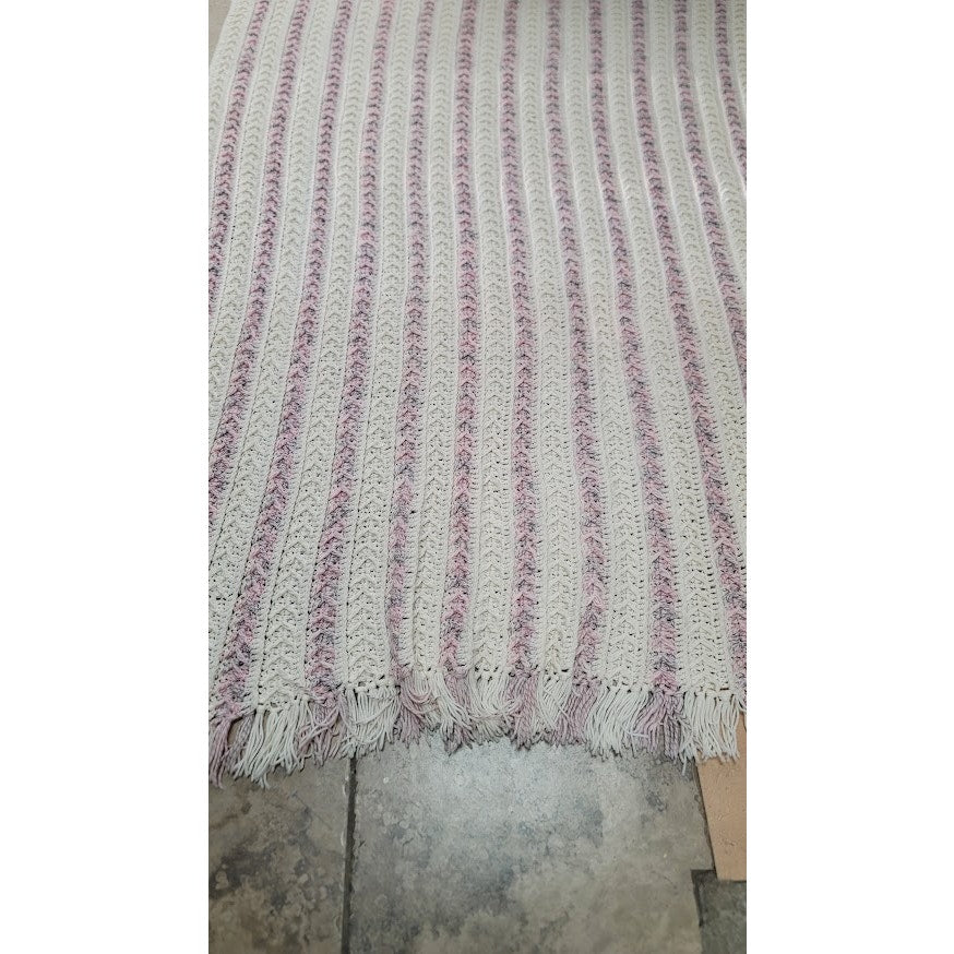 Queen/ Full Bedspread Afghan Handmade Cream Purple Pink 98" x 60" Fishermans Rib