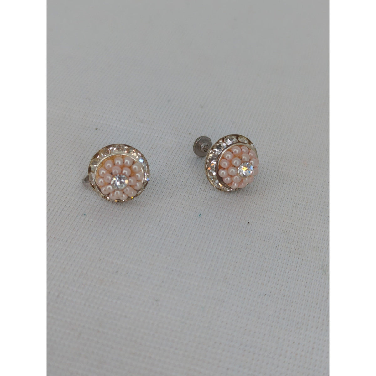 Vintage Faux Pearl Rhinestone Cluster Screw-Back Earrings Retro Elegance