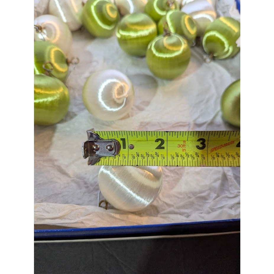 Vintage Spun Silk/ Satin Thread Christmas Ornaments Lot 18 Green & White MCM