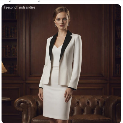 Trey Lewis 2 Pc. Suit Skirt Long Sleeve Jacket Back Zip Pencil Skirt Large NWT
