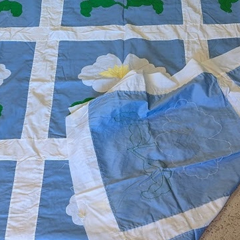 Vintage quilt top Floral 12 Block applique white yellow green blue flower 71x 94