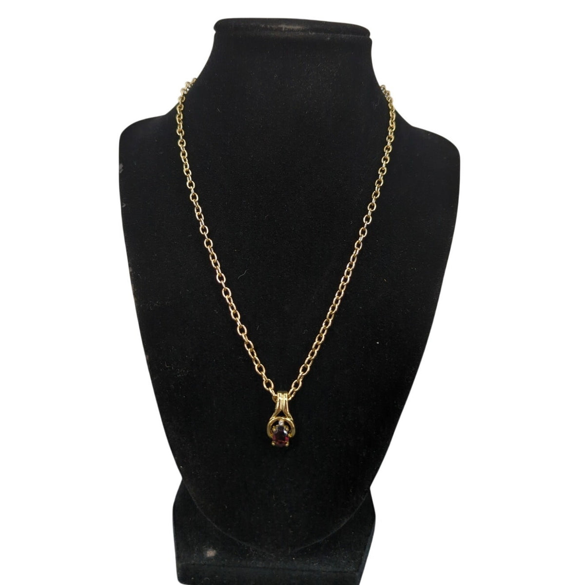 Vintage Fashion Necklace Gold-Tone Teardrop Pendant Necklace Ruby Red Stone 18"