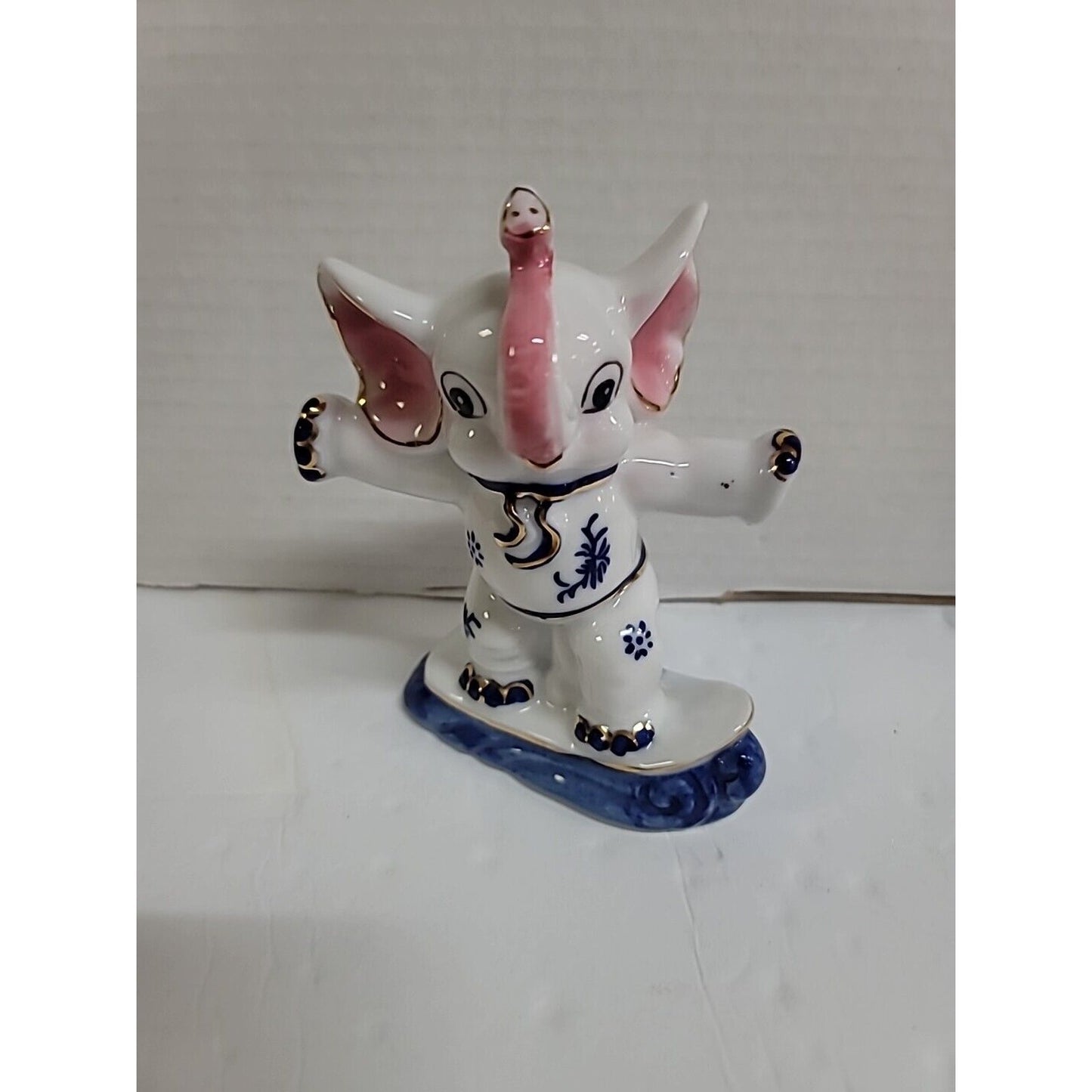 VINTAGE HAND PAINTED PORCELAIN ELEPHANT KARATE Surfer COIN PIGGY BANK BABY GIFT