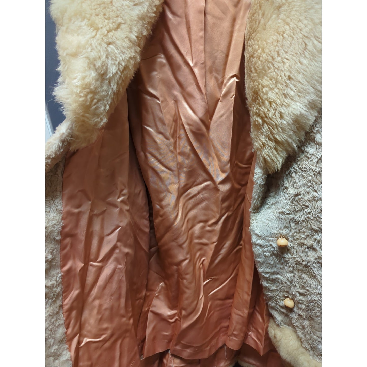 Mob Wife Luxe Sears Fashion Faux Fur Coat Cream Salmon Satin Liner