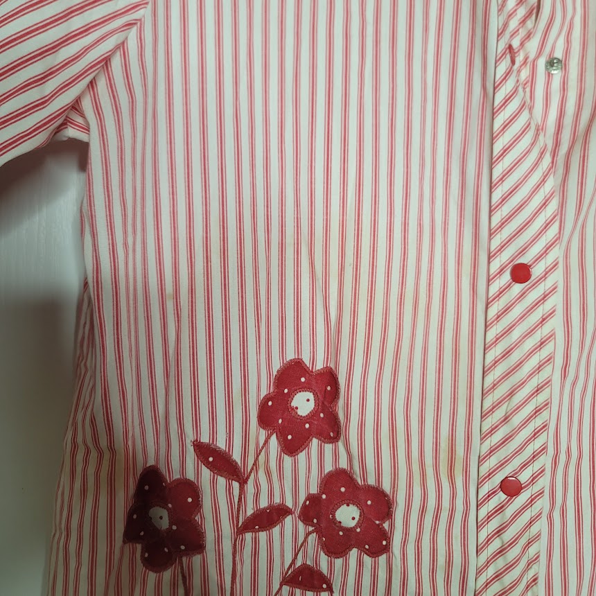 VINTAGE Red White Striped Models Coat Housecoat Housedress Large Pocket Snaps