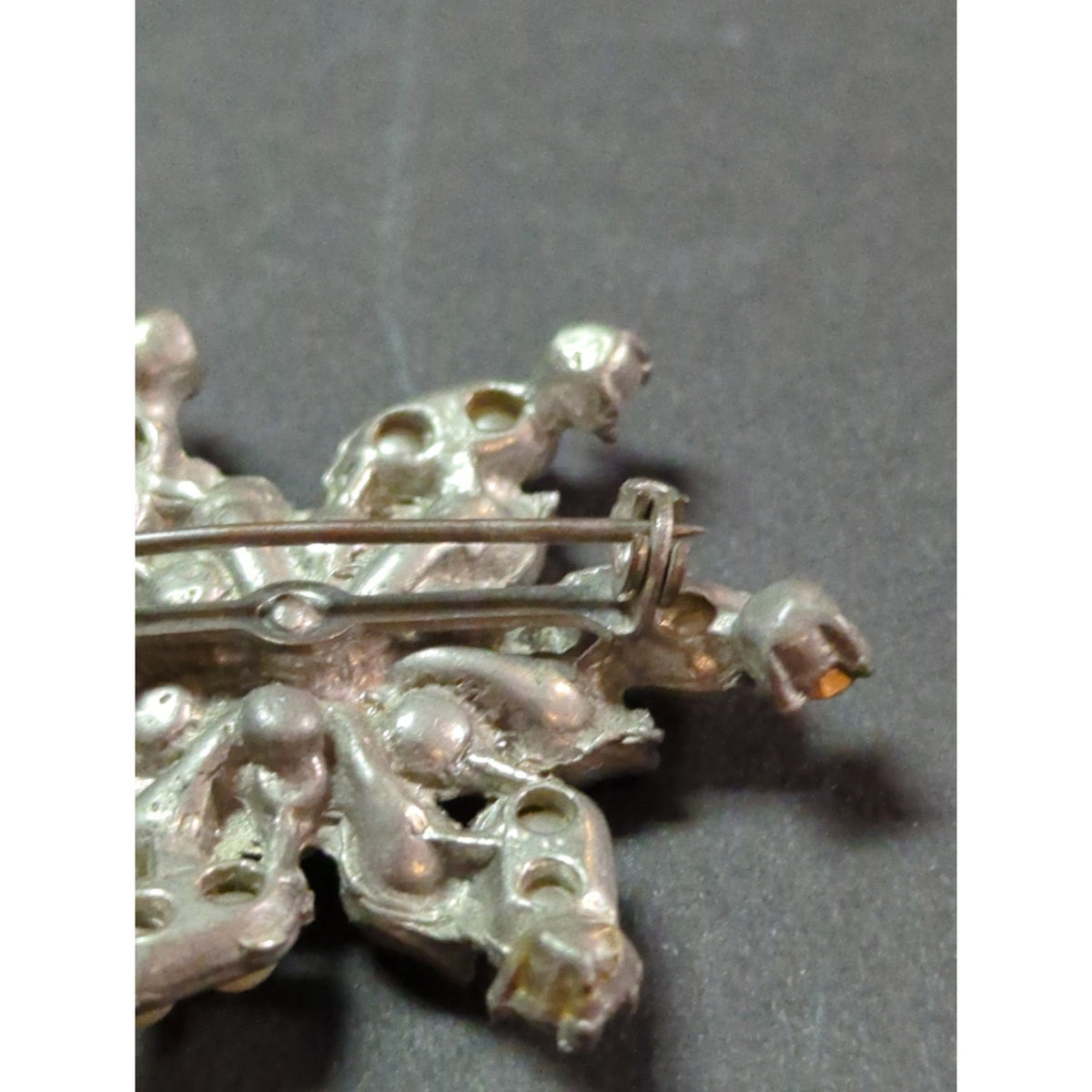 Vintage Mid-Century Faux Pearl Rhinestone Starburst Swirl Brooch Pin Silver Tone