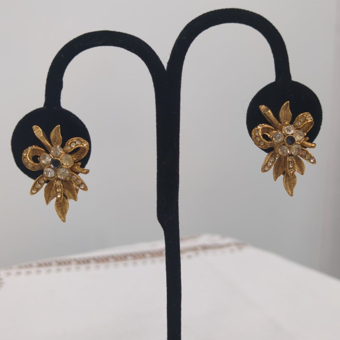 Vintage Gold Leaf Rhinestone Bow Clip On Earrings French Country Chic Statements