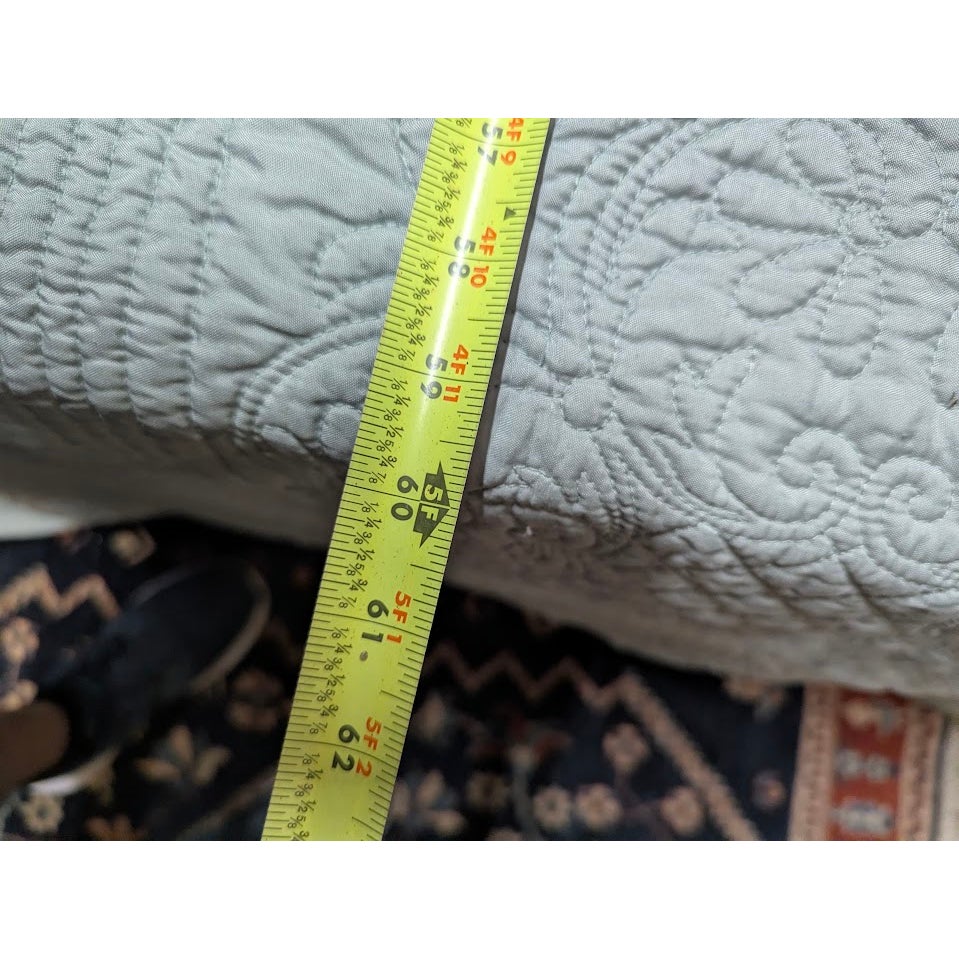 SECONDHAND SANDIES: Heavy curved leg Queen Iron Ornate Bed Frame