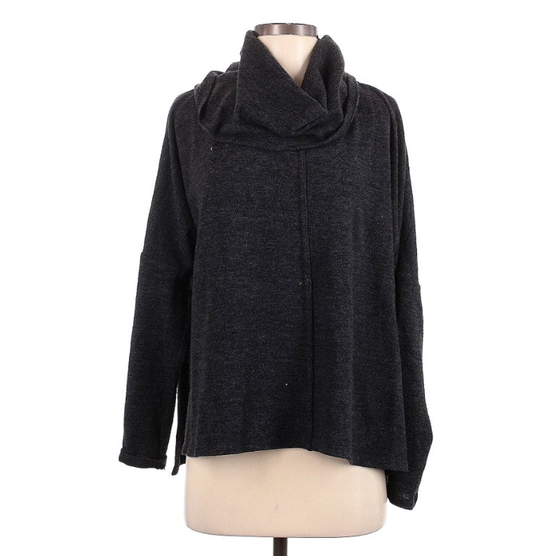 Status by Chenault Turtleneck Sweater Size Small black heathered soft Oversized