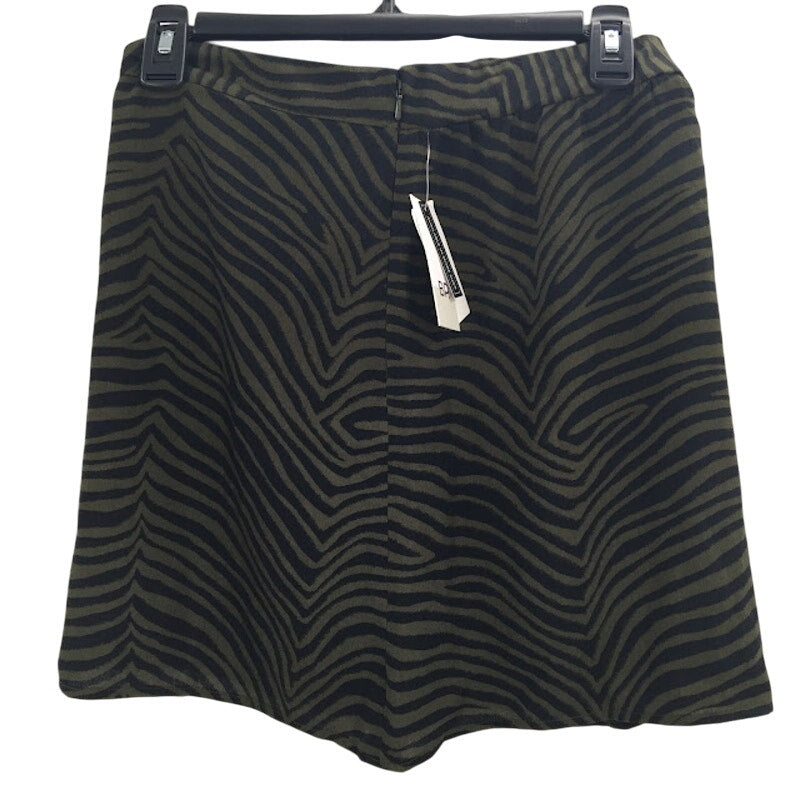 BP Olive Black Night Graphic Tiger Skirt Size Small Mini Animal Print NEW summer