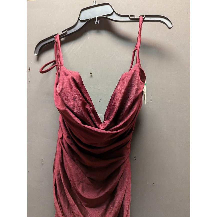La Femme 27501 Burgundy Ruched Jersey Strappy Back Prom Gown Size 6