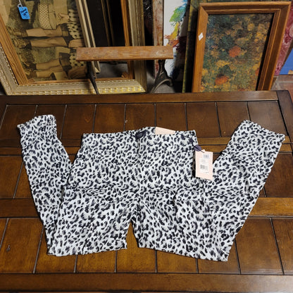 NYDJ Leopard Print Split Ankle Stretch Pants Size 2 womens Jeans Pull On