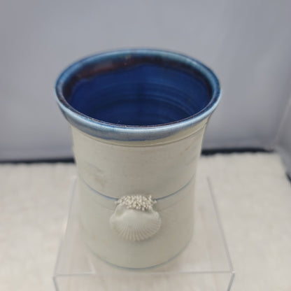 Wakulla Clay '86 Handmade Art Studio Pottery Vase Tumbler White Blue Sea shell