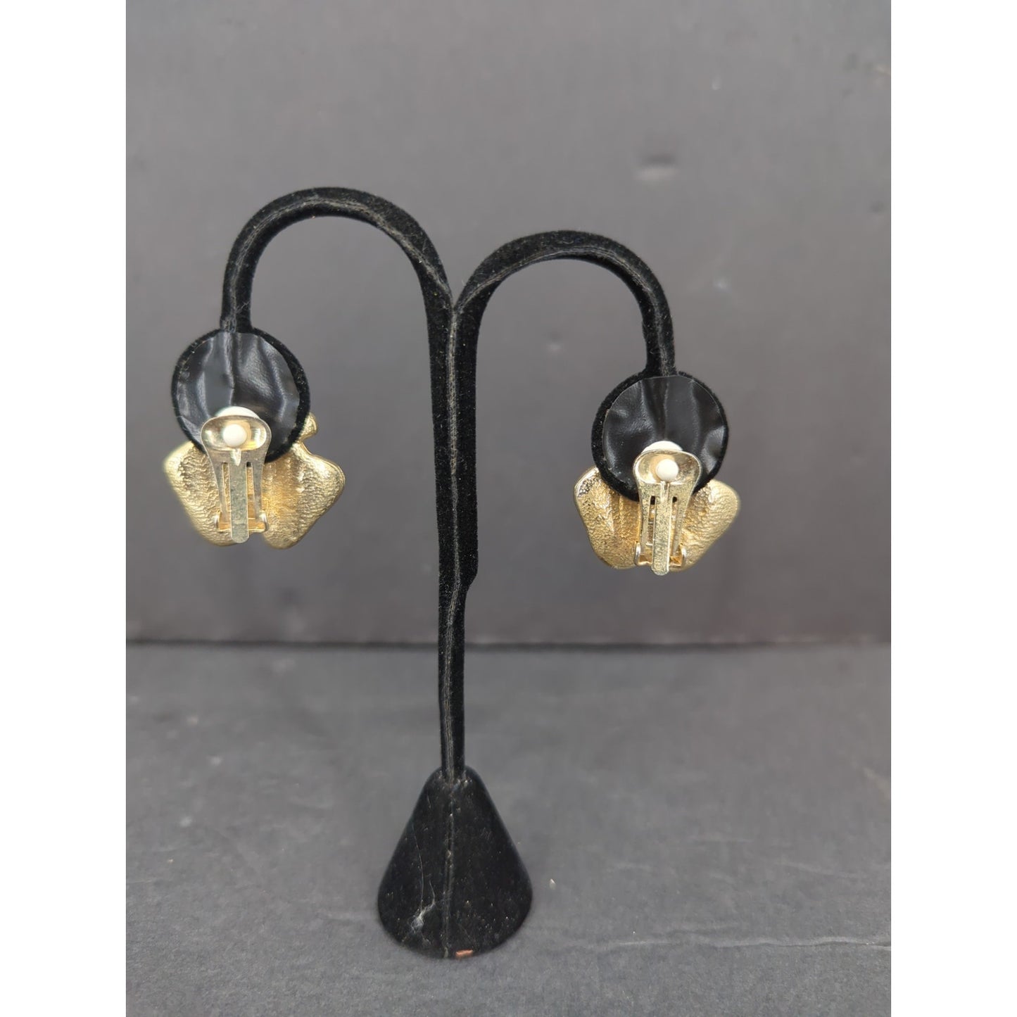 Vintage Black Enamel Gold Tone Rose Clip On Earrings 1980s Glam Flower