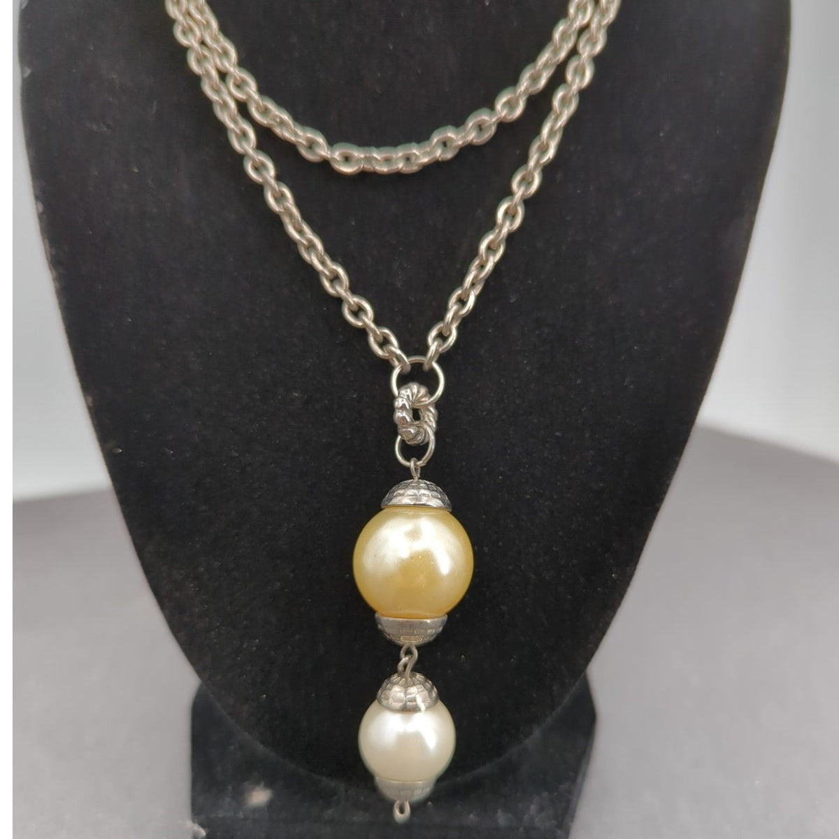 Vintage Fashion Necklace silvertone faux double pearl statement