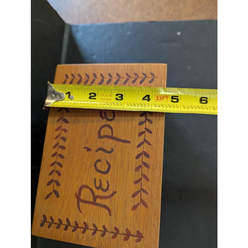 Vintage wood recipe box 7" x 4.5" x 5.5" dove tail construction Birds Folk Art
