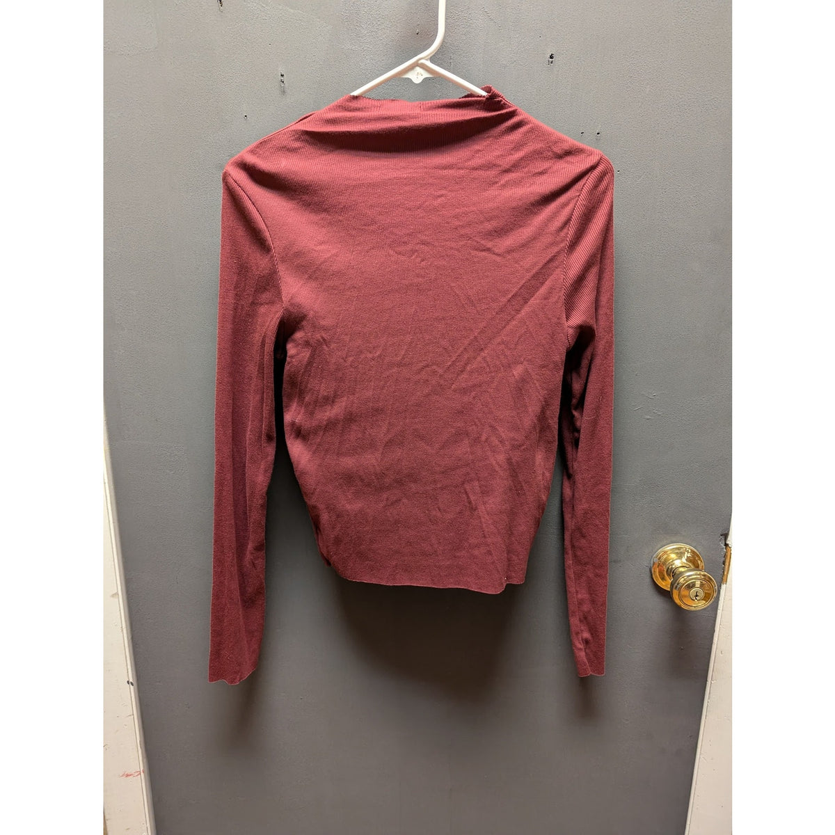 NWT Topshop Burgundy Rust raw hem long sleeve ribbed top layering Size MEDIUM