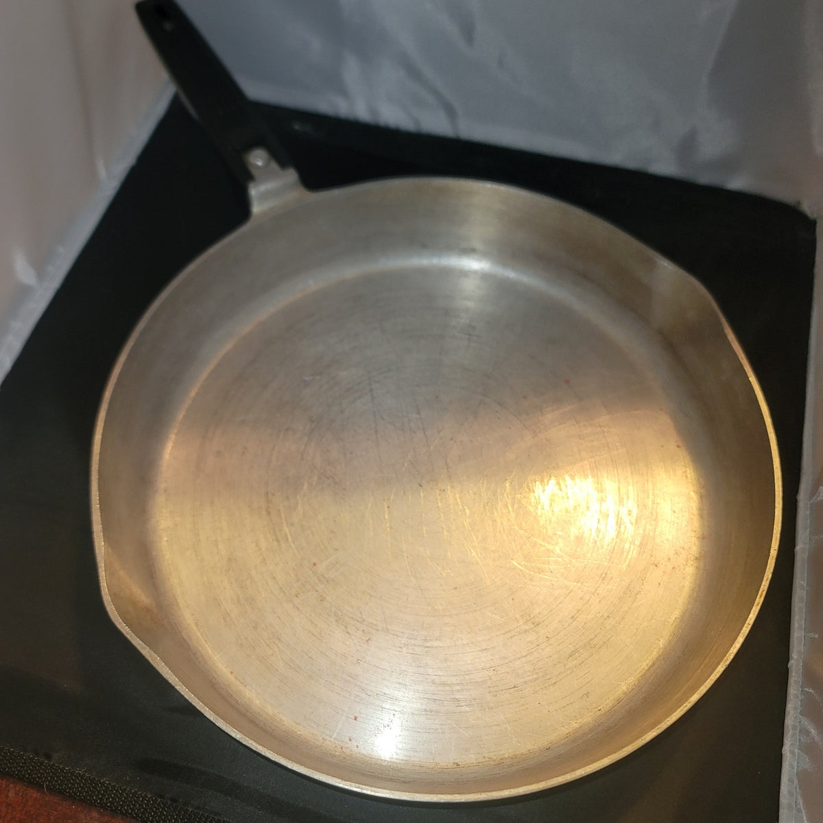 VINTAGE Magnalite Cast Aluminum Skillet with Lid 28.5 cm USA Retro Cookware