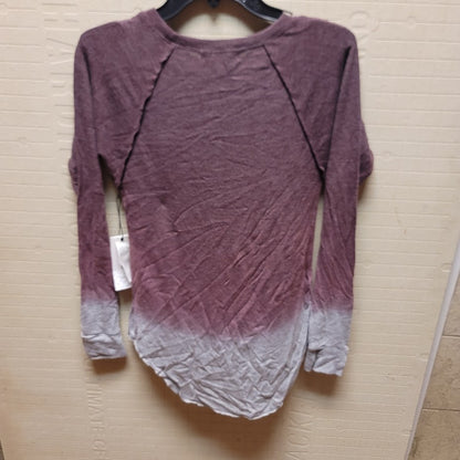 TREASURE & BOND NEW $39 Curved Hem Tee in Burgundy Stem Ombre XS