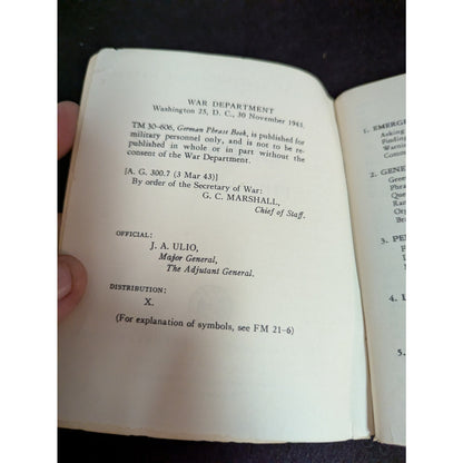 Vintage WWII US War Department German Phrase Book (TM 30-606, 1943)