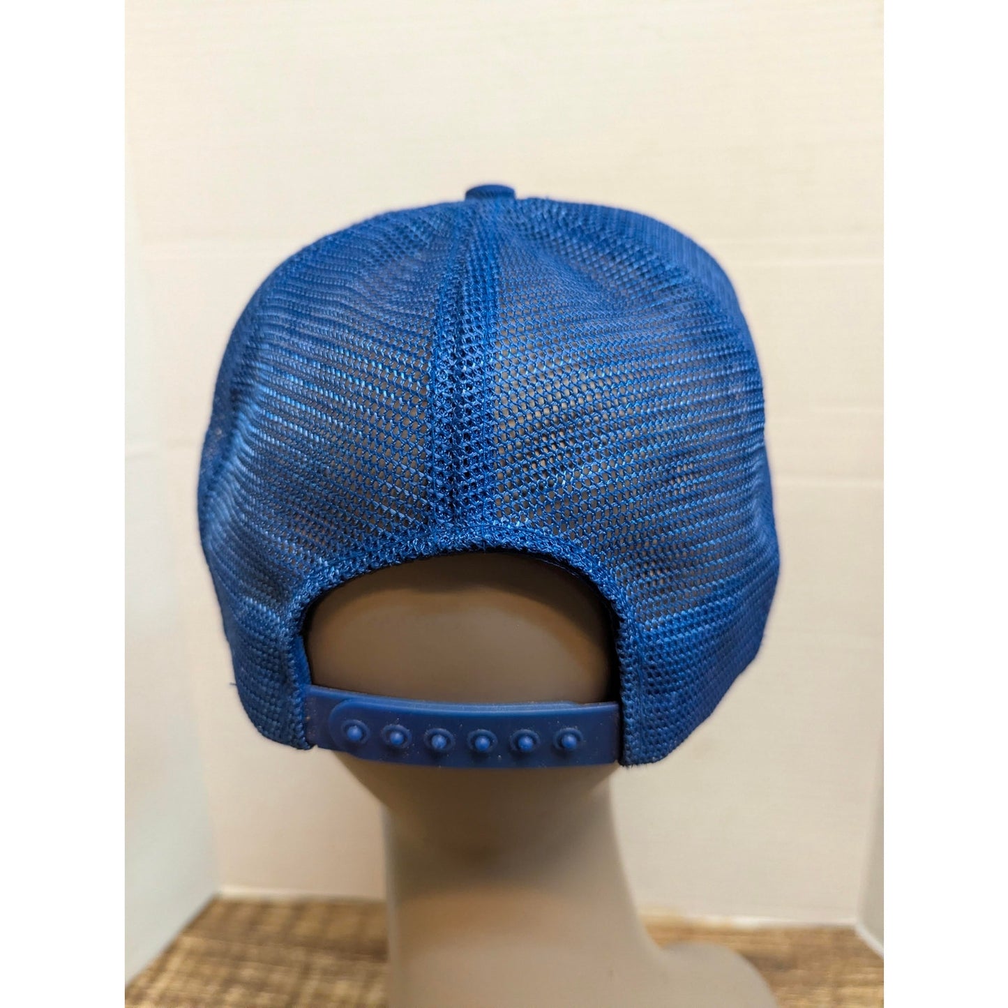 Vintage Quantum Fishing Tackle Blue Mesh Trucker Snapback Hat Retro Y2K