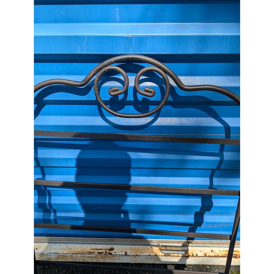 SECONDHAND SANDIES: outdoor patio metal chair bounce rocker