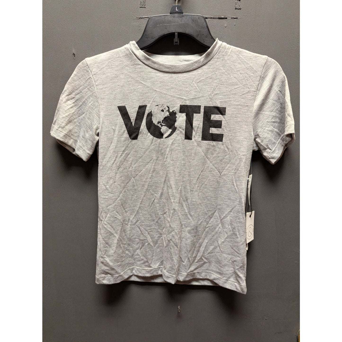 Treasure & Bond Gray "VOTE" Graphic Short Sleeve T-Shirt Small (Juniors 7/8)