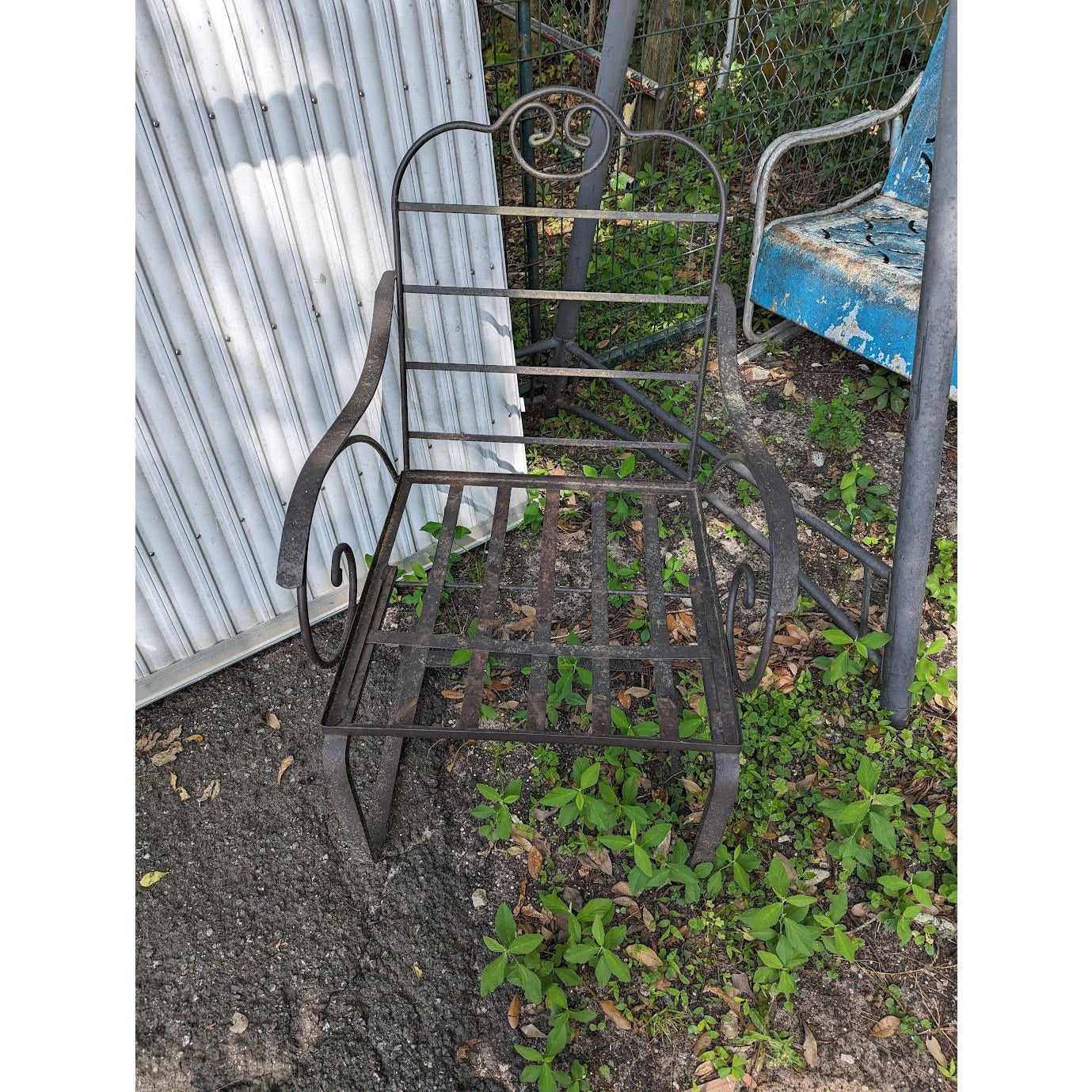 SECONDHAND SANDIES: outdoor patio metal chair bounce rocker