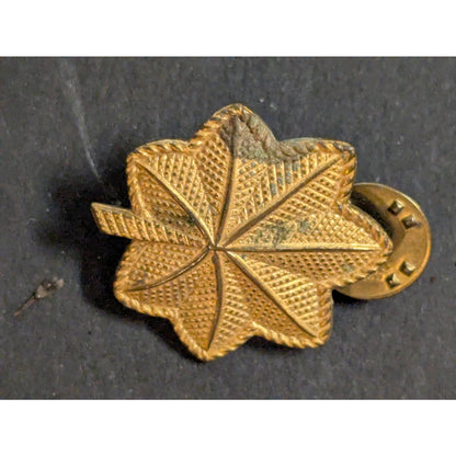 Vintage Vanguard Gold Oak Leaf Rank Insignia Pin US Military Major LCDR