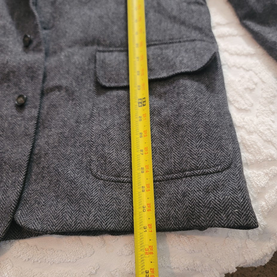 L.L. Bean Medium Regular Mens Grey Wool Herringbone Thinsulate Blazer Jacket