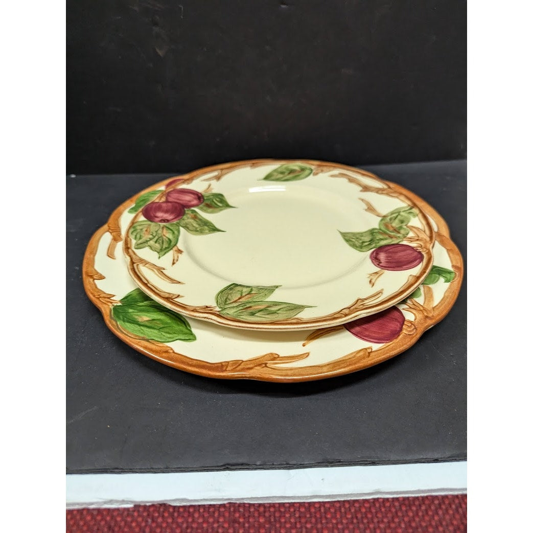 Set of 4 Vintage Franciscan Ware Red Apple Plates (2) 8" Salad (2) 9.5" Dinner