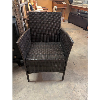 SECONDHAND SANDIES; Outdoor patio vinyl chair weatherproof