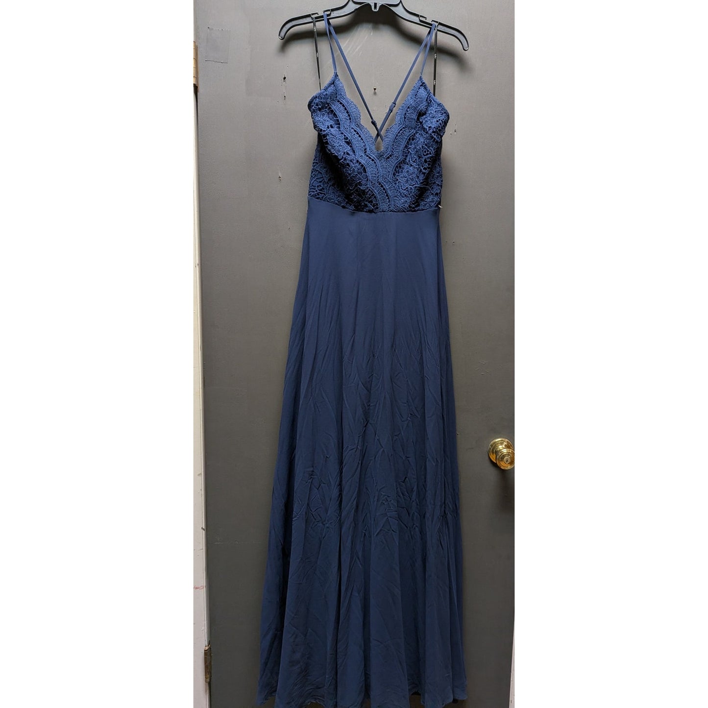 Lulus Madalyn Navy Blue Crochet Lace Bodice Chiffon Maxi Gown Dress Medium NEW
