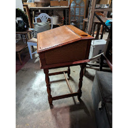 Secondhand Sandies: Retro MCM Phonograph & Radio Console | Mid-Century Gem