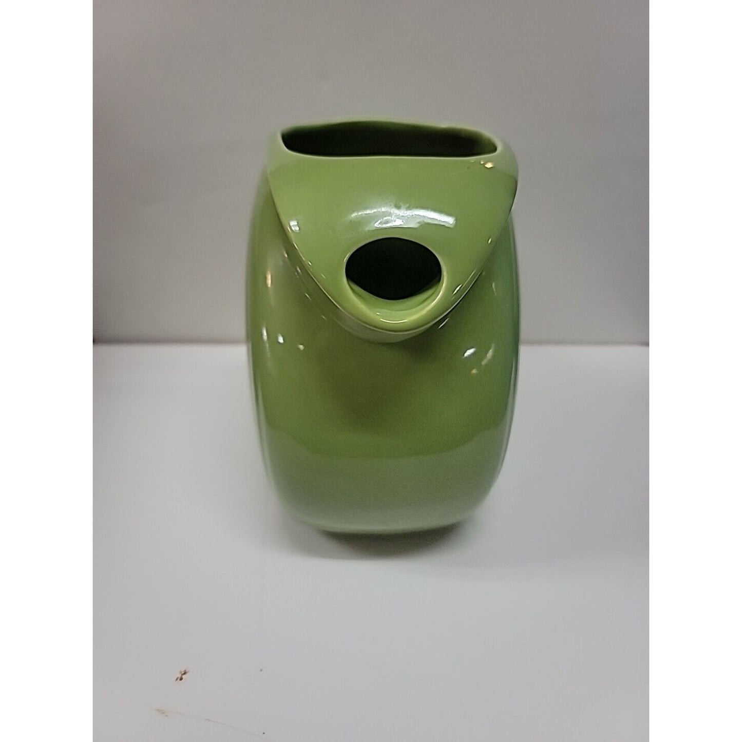 Fiestaware Fiesta Large Lemongrass Chartreuse Disk Pitcher 67oz Retired 1997-99