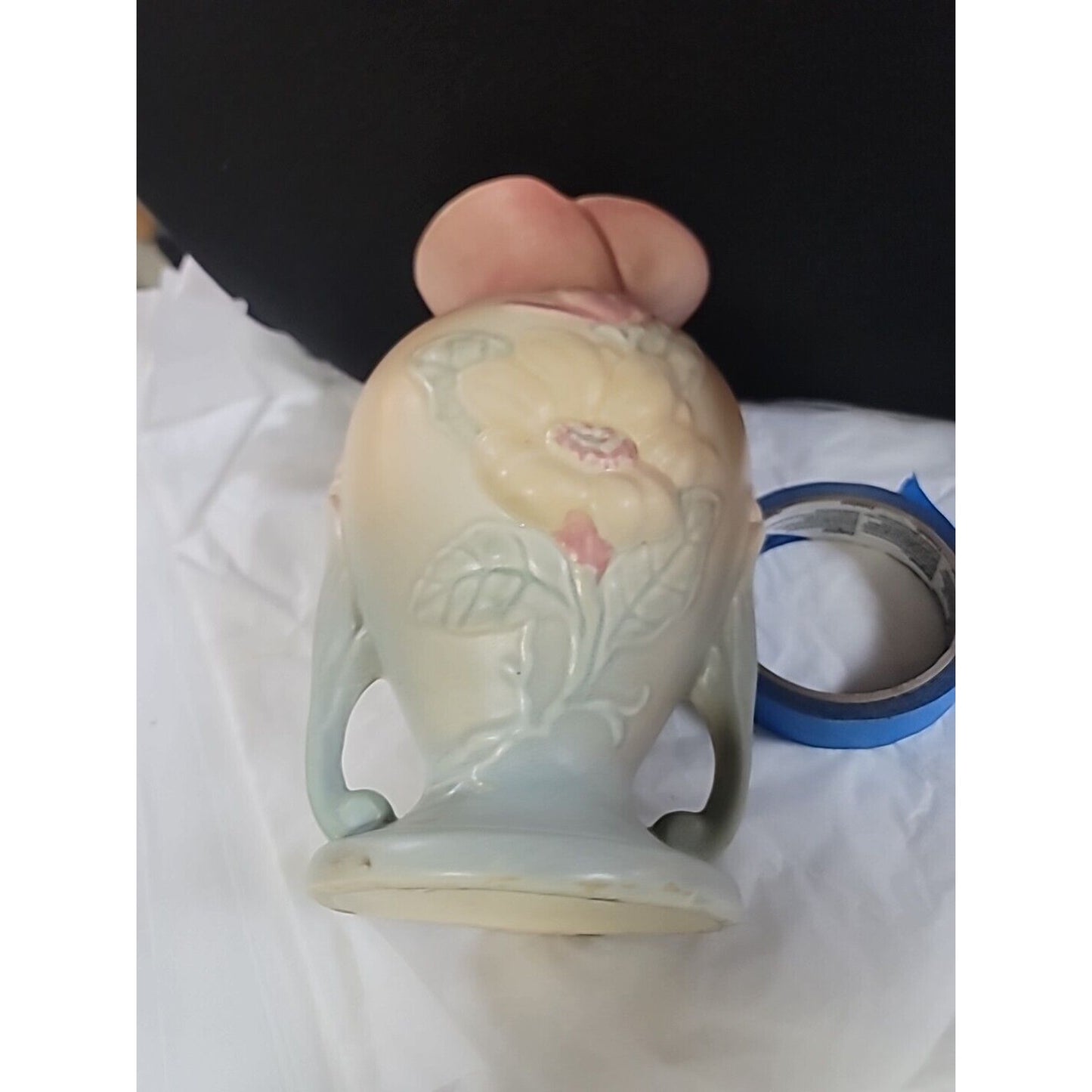 HULL POTTERY PINK AND BLUE 8-1/2 " VASE MAGNOLIA PATTERN # 2