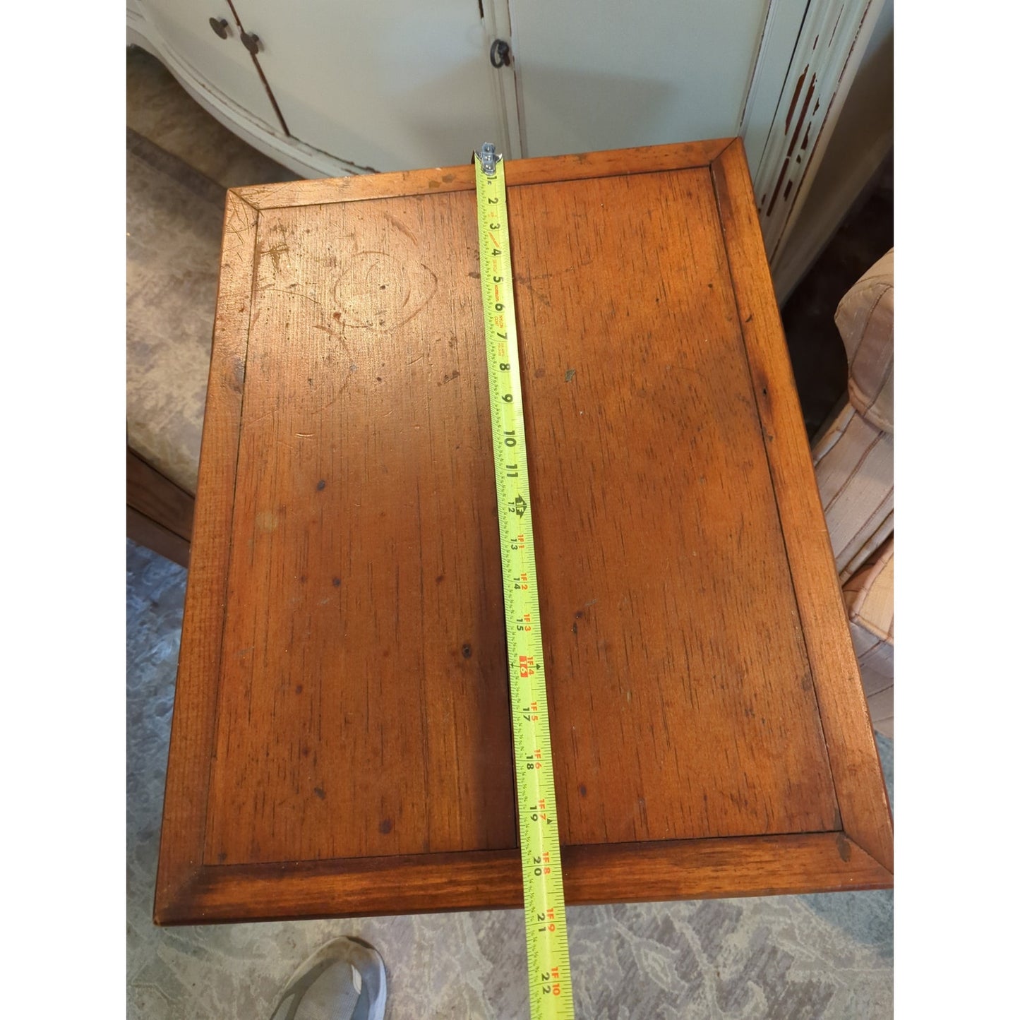 SECONDHAND SANDIES:farmhouse small wood side table endtable