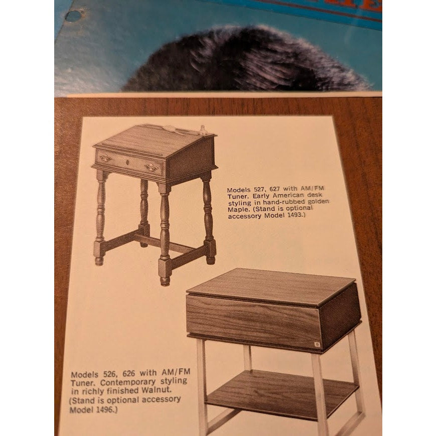 Secondhand Sandies: Retro MCM Phonograph & Radio Console | Mid-Century Gem