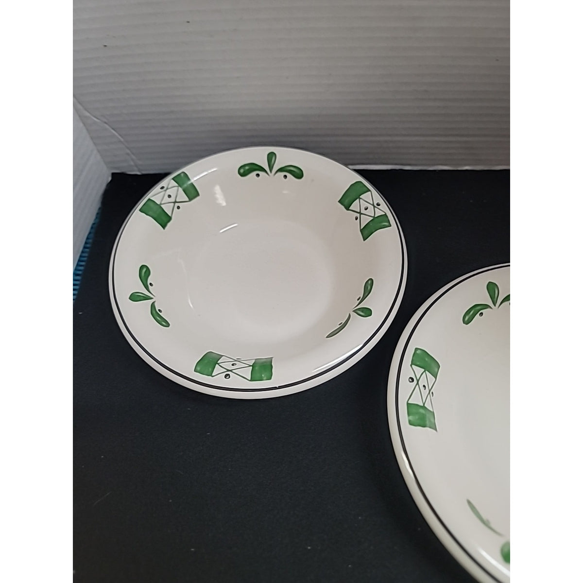 Olive Garden Buffalo China Restaurant Cereal Soup Bowls 8" Set of 2