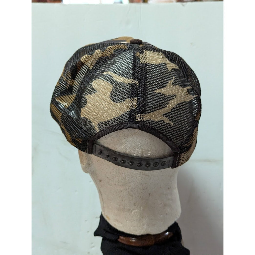 VINTAGE Snap Back TRUCKER Hat Mesh Foam Cap USA Camo CBS Concrete products SM