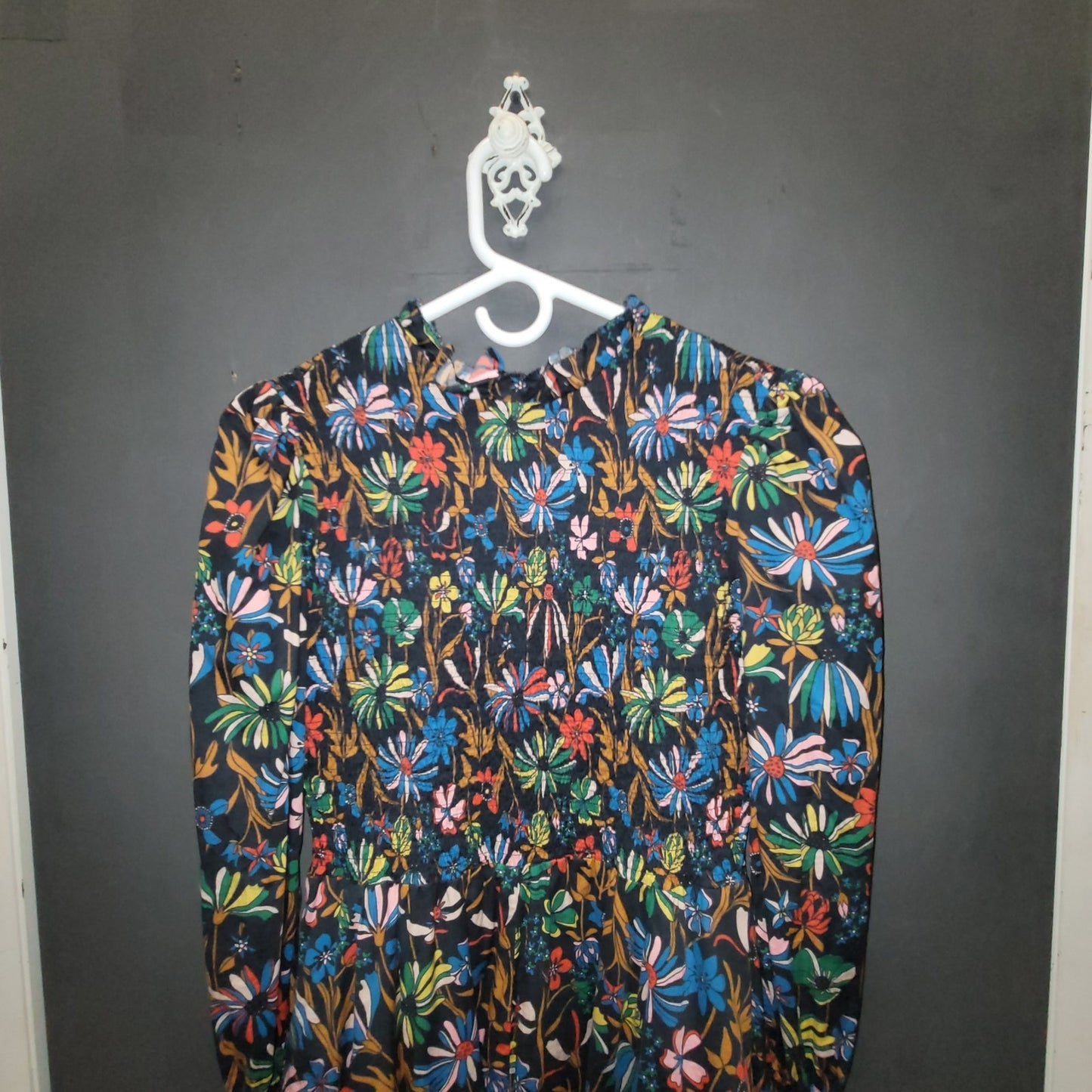 Boden Size 6 dress Ruched bodice Long Sleeve Lined multicolor floral