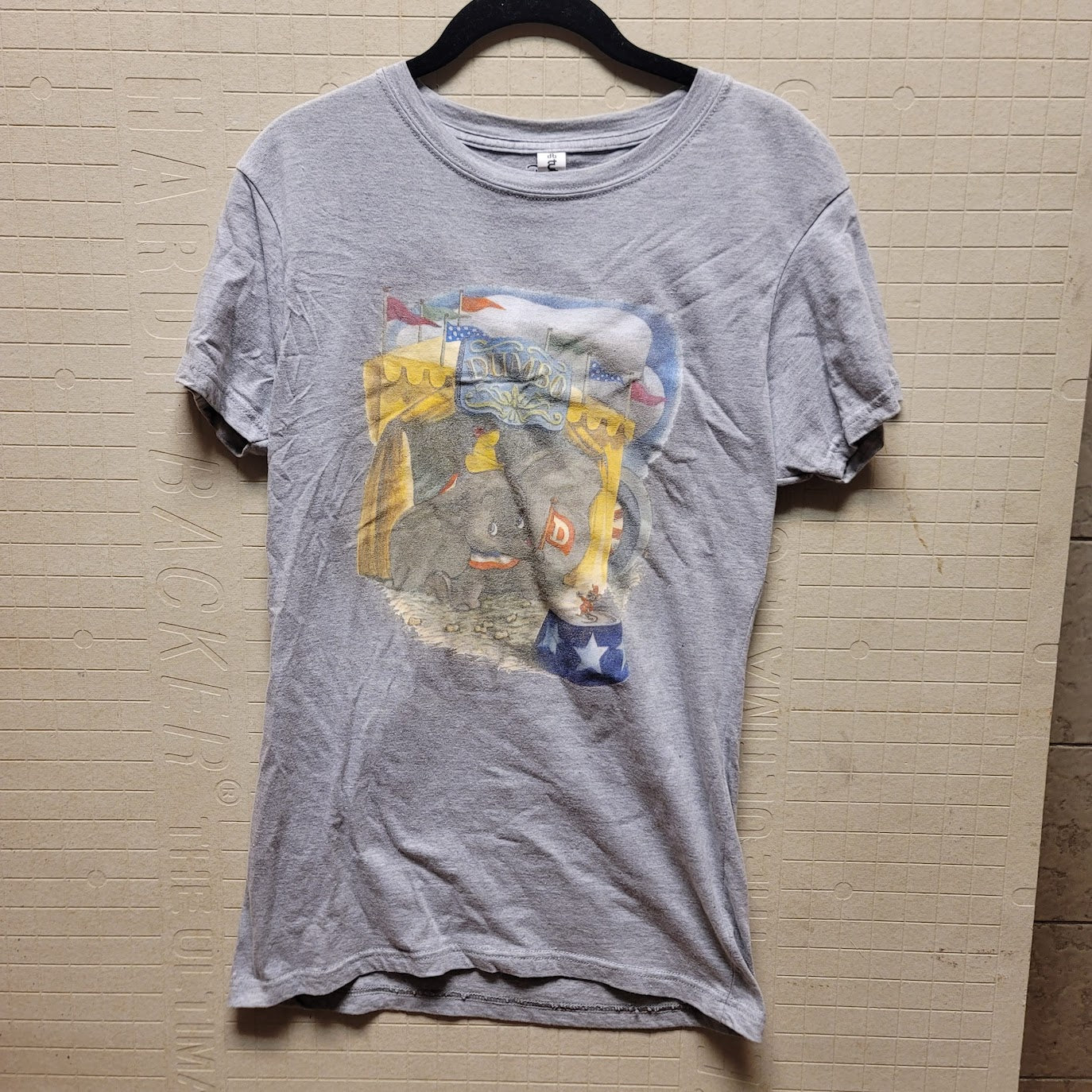 Disney Gray T-Shirt XL Dumbo Elephant Circus Short Sleeve Faded PreOwned