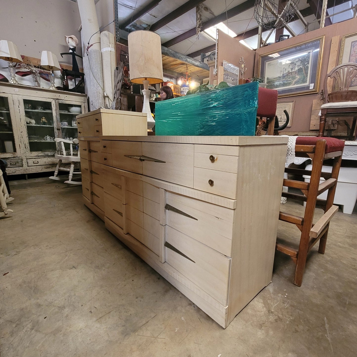 SECONDHAND SANDIES: 3 pc. Bedroom set Natural Vintage yellow. All wood. Perfect for Painting